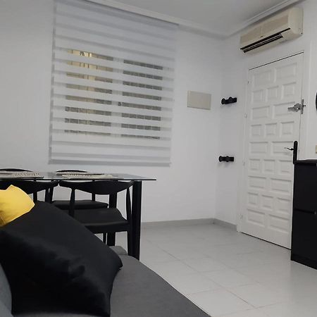 Lovely Apart 3 Minutes To The Beach Torrevieja Eksteriør billede